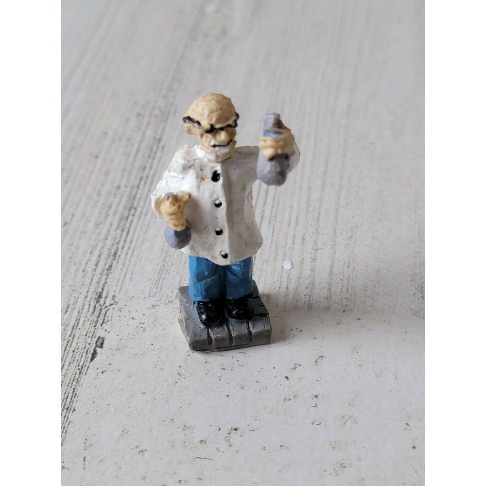 Halloween mini evil scientist man potion poison Village accessory lab